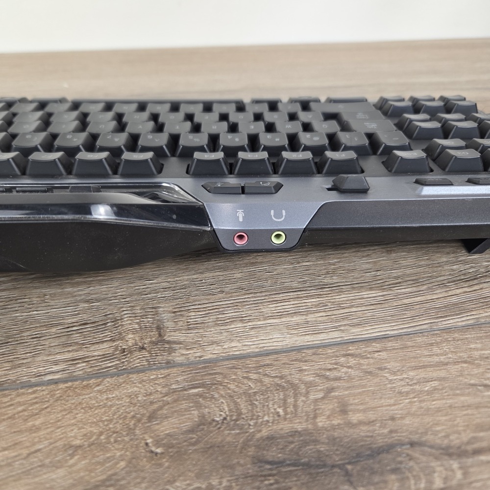Logitech G510 Wired Gaming Keyboard LCD Display Programmable G-Keys USB Tested - Picture 7 of 12